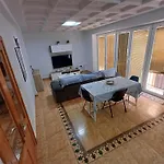 Parra Y Garaje, Apartment Algemesi